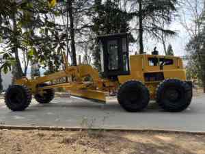 Sử dụng <span class=keywords><strong>165hp</strong></span> 180hp 220hp đường động cơ học sinh lớp <span class=keywords><strong>py165c</strong></span> với hộp Số động cơ mạnh mẽ Ripper mới khai thác học sinh lớp với lưỡi để bán - Product Image 6