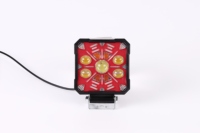 Phare LED carré externe pour moto Yongyou, design multi-lentilles rouge, faisceau large et focalisé, idéal pour les routes nocturnes difficiles