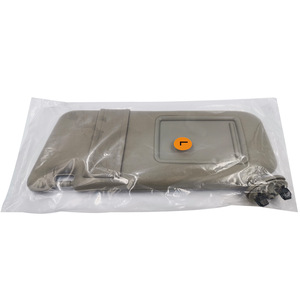 Parasoles para Toyota Camry 06-11, lado del conductor y del pasajero, con espejo de vanidad, instalación con tornillos - Product Image 5