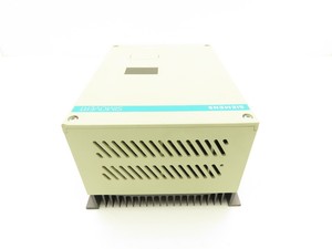 全新正品 & PLC <span class=keywords><strong>P</strong></span> 6SE21 变频驱动器 0-400Hz 0-230VAC 3PH 6.8A 2HP *超值优惠* 热卖 - Product Image 3