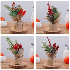 Nouvelle Arrivée Bonne Qualité Vente Chaude Mini Arbre de Bureau de Noël Artificiel en Plastique avec Décorations - Product Image 3