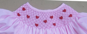 Robe rose smockée à la main avec broderie cœur rouge, manches volantées, collection Sweetheart pour bébés, tout-petits et enfants - Product Image 5