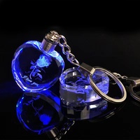 Pas cher en gros k9 LED cristal coeur porte-clés personnalisé Laser 3d Images cristal porte-clés pour bébé cadeaux de baptême