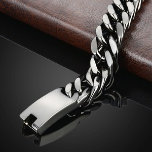 Pulsera Clásica de Eslabones Anchos para Hombre, Estilo Cubano, de Aleación Resistente, Hipoalergénica, Moderna, Ideal para Regalo, Viajes, Uso Diario, Combinable y Sencilla - Product Image 3