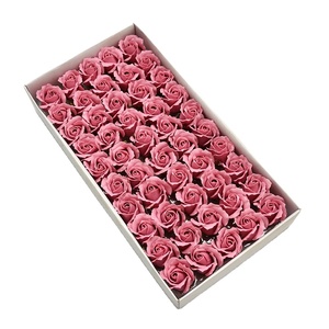 Décorations de Noël : Nouvelles fleurs de savon artificielles bouclées à 3 couches en forme de rose pour la décoration intérieure, <span class=keywords><strong>cadeau</strong></span> <span class=keywords><strong>DIY</strong></span> pour mariage et fête <span class=keywords><strong>des</strong></span> Mères - Product Image 6