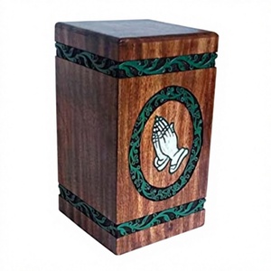 มืออธิษฐานโกศเผาไม้สำหรับขี้เถ้า - Product Image 1