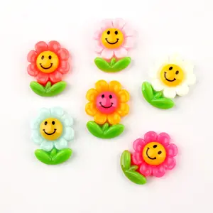 Yiwu निर्माता गर्म बिक्री रंगीन सूरजमुखी डिजाइन फ्लैट वापस फूल राल शिल्प के लिए बाल सामान