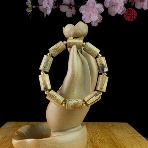 Pulsera de Cuentas de Bambú de Agarwood Natural de Malasia, 12 mm, Tono Verde, Mezclada con Cuentas de Oro de 16K, Joyería Aromática Premium - Product Image 3