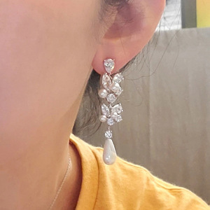 Orecchini Pendenti a Goccia con Fiori e Foglie per Donne, Stile Perla, Gioielli per Orecchie - Product Image 3