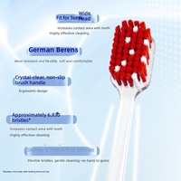 Brosse à dents en plastique lisse et respectueuse de la peau, poils denses résistants à l'usure, poignée confortable pour le brossage des dents matin et soir en famille