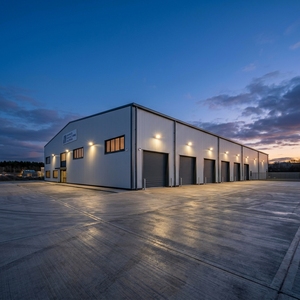 Structure en acier Q355B haute résistance pour entrepôt, parc industriel préfabriqué, atelier <span class=keywords><strong>de</strong></span> fabrication moderne, locatif - Product Image 4