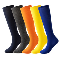 Nouvelles chaussettes de sport plates en imitation nylon de couleur unie pour le fitness en plein air, respirantes, à tube long, de compression, pour la course à pied
