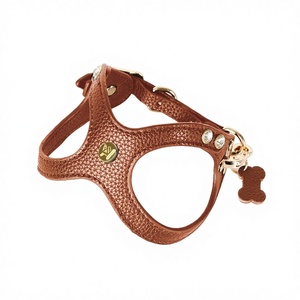 Arnés de Cuero Genuino de Alta Calidad con Diamantes para Perros Pequeños, Juego de Arnés, <span class=keywords><strong>Collar</strong></span> y Correa, Venta al Por Mayor - Product Image 2