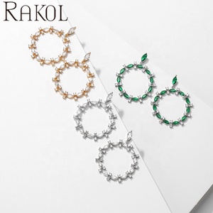 Boucles d'oreilles RAKOL EP5410 rondes en zircone plaquées or véritable, argent de haute qualité pour femmes - Product Image 5