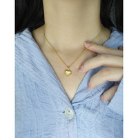 Collier caméra espion avec design personnalisé, pour importateurs mondiaux, structure robuste en chaîne de blé, cadeau unique pour Mère/Maman
