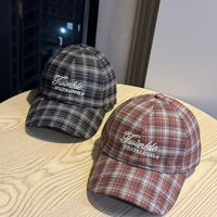 Casquette de baseball classique en gros, brodée, pour hommes et femmes