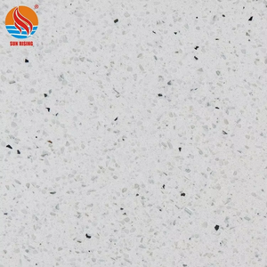 Venta al por mayor de cristal <span class=keywords><strong>blanco</strong></span> brillante losa de <span class=keywords><strong>cuarzo</strong></span> para encimeras de <span class=keywords><strong>cocina</strong></span> y tocador piso piedra artificial - Product Image 2