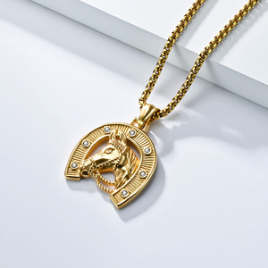 Collier tête de cheval en fer à cheval pour homme, pendentif en alliage de zinc, style artistique rétro hip-hop, bijoux de rue - Product Image 4