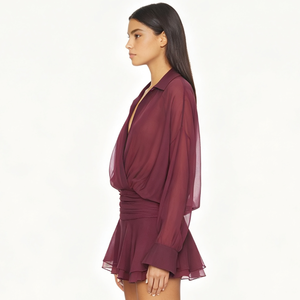 Vestido corto tipo minivestido bordeaux de manga larga con cuello envolvente, mangas transparentes y dobladillo con volantes, elegante para fiestas y discotecas para mujer - Product Image 2
