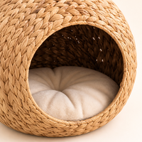 Nid pour animaux de compagnie en jacinthe d'eau tressée à la main, écologique, avec coussin, lit-caverne pour chat, portable, rond, pour intérieur