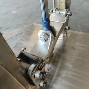 Low Price Efficient Pig Head Cutter Splitter Machine Pig Head Half Separating Machine - Product Image 3