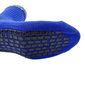 Hot Sell Anti Slip Custom Soccer Stockings Non-Slip <strong>Football</strong> Sport <strong>Kids</strong> Crew <strong>Grip</strong> <strong>Socks</strong> - Product Image 4