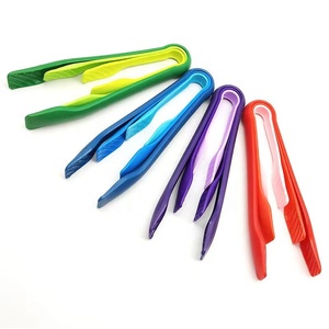 3 pinces à <span class=keywords><strong>pain</strong></span> en plastique multi-usages pour la cuisine <span class=keywords><strong>Pince</strong></span> à nourriture pour la cuisson des aliments <span class=keywords><strong>grille</strong></span>-<span class=keywords><strong>pain</strong></span> dans la cuisine Buffet à salade - Product Image 1
