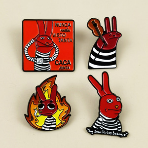 Broche Lapin <span class=keywords><strong>de</strong></span> la série animée <span class=keywords><strong>Prison</strong></span> <span class=keywords><strong>Break</strong></span> avec design effet goutte d'huile, accessoire <span class=keywords><strong>de</strong></span> sac à dos en alliage, badge animalier mignon en forme <span class=keywords><strong>de</strong></span> lapin, vente en gros - Product Image 1