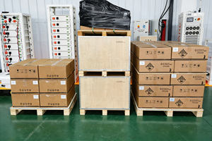 Deye ESS BOS-G 15kWh 20kWh 25kWh 30kWh 35kWh 40kWh 45kWh 50kWh 55kWh 60kWh Pacote de Baterias de Lítio LiFePO4 HV e Rack de 13 Camadas - Product Image 4