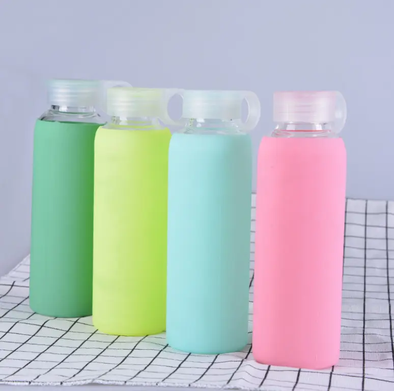 Hot Selling Product Promotional 160/220/300ml Borosilicate Bamboo Lid Glass Water Bottle With Silicone Sleeve