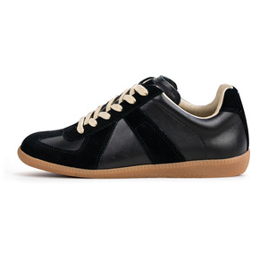 <span class=keywords><strong>Scarpe</strong></span> da <span class=keywords><strong>Donna</strong></span> Autunno 2024, Sneakers Classiche Casual Bianche, Design Vintage <span class=keywords><strong>in</strong></span> <span class=keywords><strong>Pelle</strong></span>, <span class=keywords><strong>Scarpe</strong></span> <span class=keywords><strong>Sportive</strong></span> Traspiranti e Comode - Product Image 3