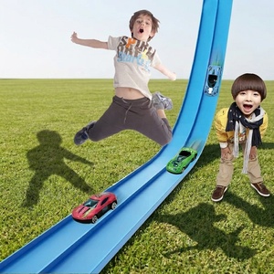 MST Toys Pista per Auto in Plastica ABS, Giocattolo Fai-da-te con Auto Slot, Pista Doppia da 4 Metri, Auto in Lega Scorrevoli per Bambini - Product Image 1