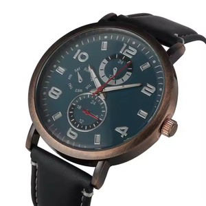 Montres <span class=keywords><strong>à</strong></span> quartz de haute qualité OEM, bracelet en acier inoxydable, affichage <span class=keywords><strong>à</strong></span> aiguilles, marque privée, vente en gros - Product Image 3