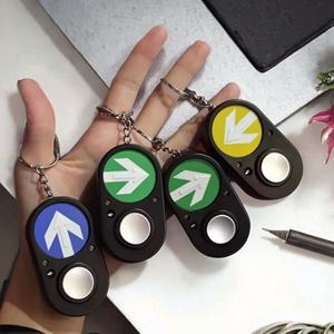 Llaveros de Silicona con Forma de Semáforo, Venta al por Mayor, Ligeros y Personalizables para Regalos Publicitarios Empresariales - Product Image 2