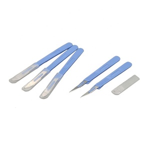 Sterile Disposable Surgical Scalpel Blade With Plastic Handle For <b>Lab</b> Use - Product Image 1