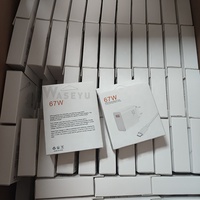 Chargeur 67W blanc compact et léger, gravure au laser personnalisée, certification CE, avec boîte pour cadeaux