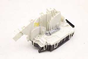 Arrière gauche 4 broches avec actionneur de verrouillage de porte moteur 2047302935 pour Mercedes Benz CLA250 CLA45 AMG GLA250 GLA45 AMG <span class=keywords><strong>B250e</strong></span> - Product Image 4