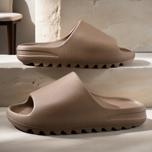 รองเท้าแตะคุณภาพสูง กันลื่น พื้นเรียบ ผลิตจากวัสดุ EVA น้ำหนักเบา นุ่มสบาย เหมาะสำหรับฤดูร้อน สีสันสดใส รองเท้าลำลองสำหรับผู้หญิง - Product Image 2