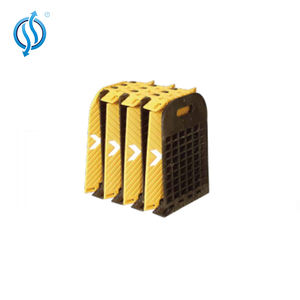 TPU Pliant Portable Véhicule Trafic <span class=keywords><strong>Ralentisseur</strong></span> Réfléchissant Résistant Bosses Voiture <span class=keywords><strong>Camion</strong></span> Véhicules Automobiles Ralentisseurs - Product Image 2