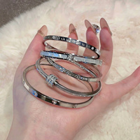 Gelang Mewah Tahan Air Baja Anti Karat Lapis Emas 18K dengan Zirkon CZ untuk Wanita, Perhiasan Fashion Model Jepret