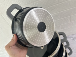 Juego de Utensilios de Cocina de 7 Piezas con Revestimiento Antiadherente de Granito 20 24 28 32 36 40 44CM, Ollas Grandes de Aluminio en Color Negro - Product Image 5