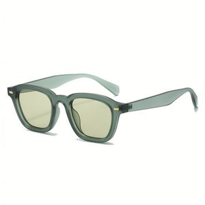 Gafas de Sol Cuadradas con Marco Pequeño para Mujer, Diseño Personalizado con Logotipo, Moda 2025, Protección UV400, Colores Jelly, Remaches, para Hombre - Product Image 1