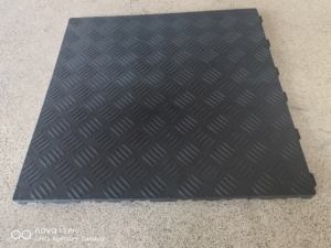 Arlott Revêtement de sol de <span class=keywords><strong>garage</strong></span> personnalisé au design moderne 18plus 400x400x18mm Polypropylène préfabriqué polyvalent bon prix - Product Image 2