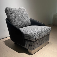 Fauteuil d'appoint italien haut de gamme en tweed contrastant et cuir, base en acier inoxydable brossé, canapé individuel pour hôtel, villa et réception