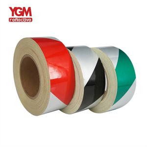 ورق عاكس عالي الكثافة بنمط مزدوج اللون أصفر وأسود للتحذير وسلامة المرور - Product Image 4