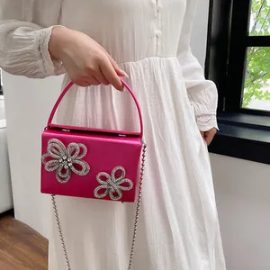 Luxo retro design strass 3D flor sacos Vintage caixa forma Ombro Bolsa Longa Cadeia Brilhante Diamante mulheres bolsas