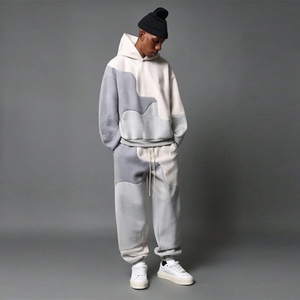 Conjunto Deportivo Informal de Invierno, 65% Poliéster, 35% Algodón, con Logotipo Bordado Personalizado, Bloques de Color en Contraste, Conjunto de Sudadera Gruesa - Product Image 1