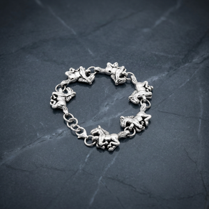 Brazalete de Cadena Minimalista con Eslabones de Caballo en Plata 925 - Product Image 3