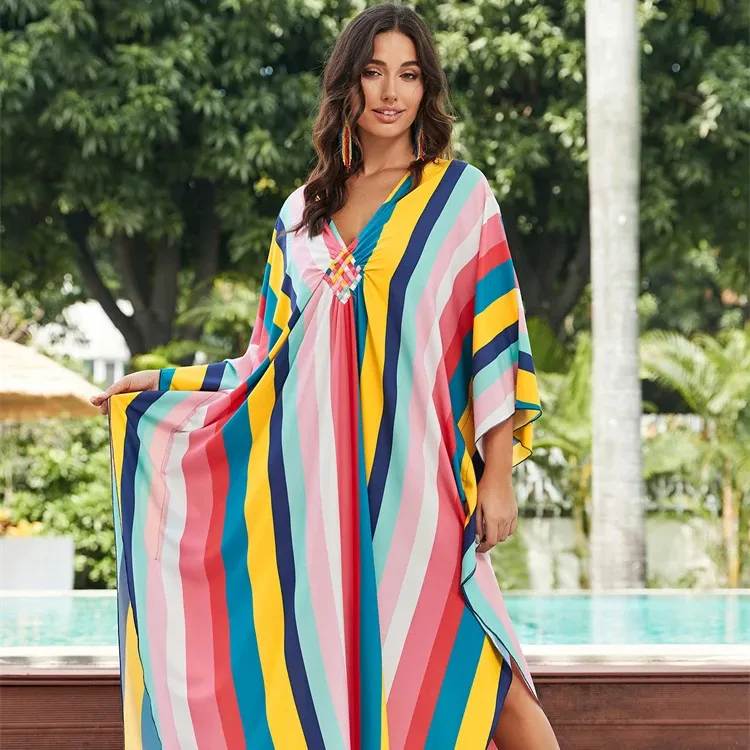 2024 musim panas wanita baru warna-warni dicetak pantai Coverup Fashion seksi leher V longgar jubah liburan tabir surya Bikini Coverup grosir