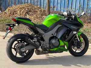 <span class=keywords><strong>Kawasaki</strong></span> Z1000 SX : <span class=keywords><strong>Moto</strong></span> Sportive Haute Performance avec Vitesse Maximale de 80 km/h – Motos d'Occasion à Essence - Product Image 5